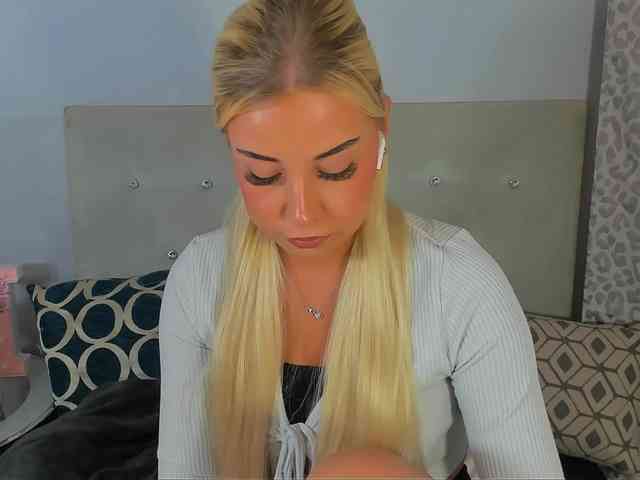 KristyAngel webcam