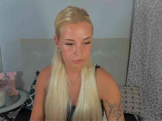 KristyAngel webcam