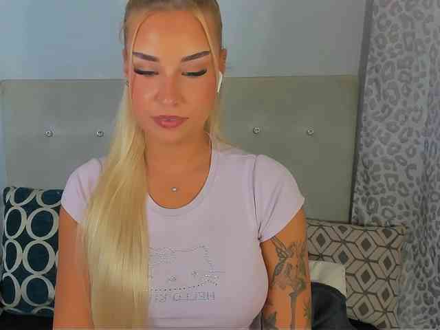KristyAngel webcam