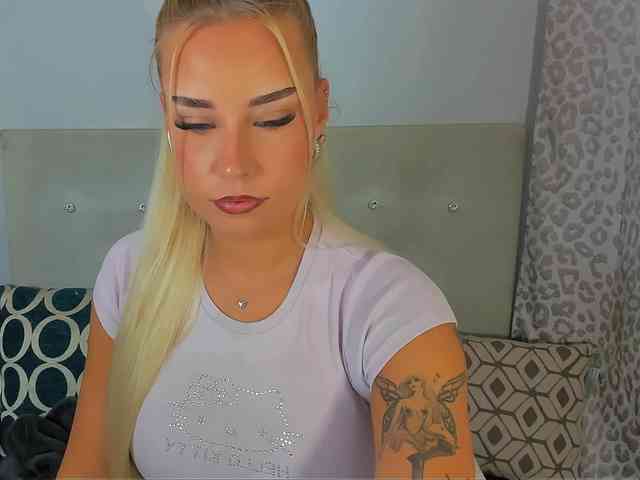 KristyAngel webcam