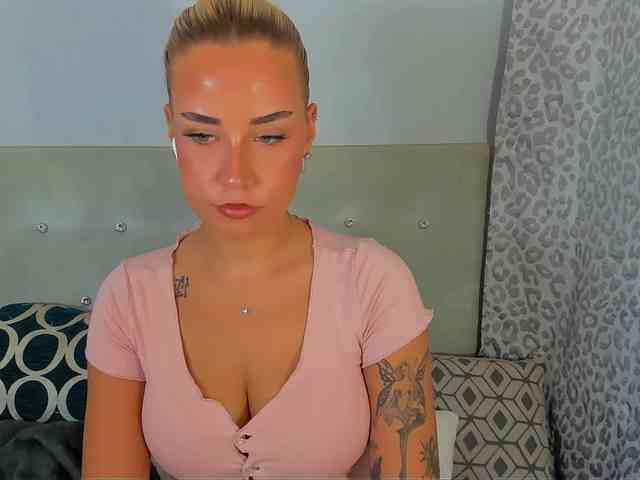 KristyAngel webcam