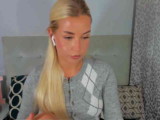 KristyAngel webcam