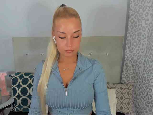 KristyAngel webcam