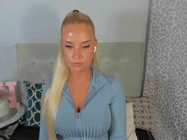 KristyAngel webcam