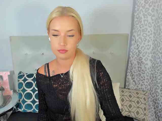 KristyAngel webcam