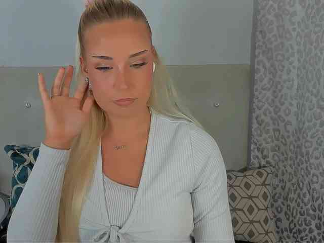 KristyAngel webcam