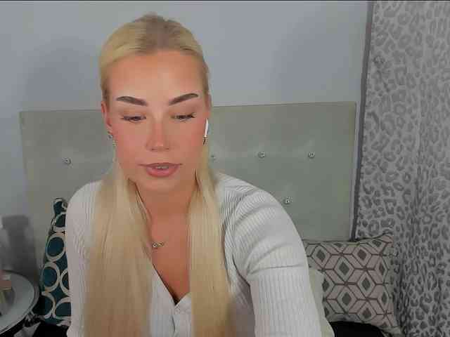 KristyAngel webcam