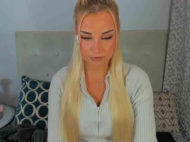 KristyAngel webcam