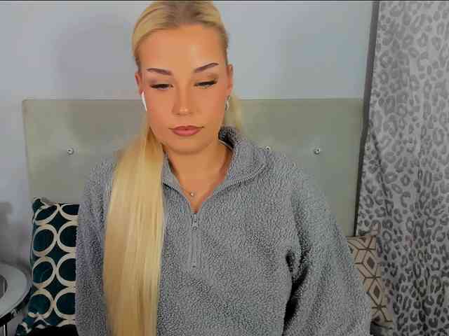 KristyAngel webcam