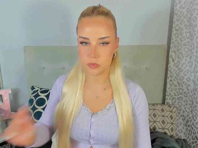 KristyAngel webcam