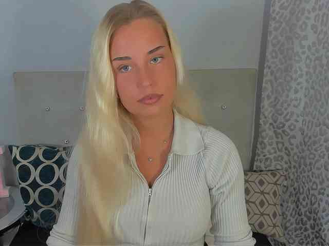 KristyAngel webcam