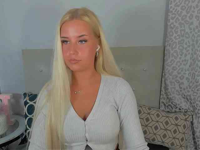 Model: KristyAngel