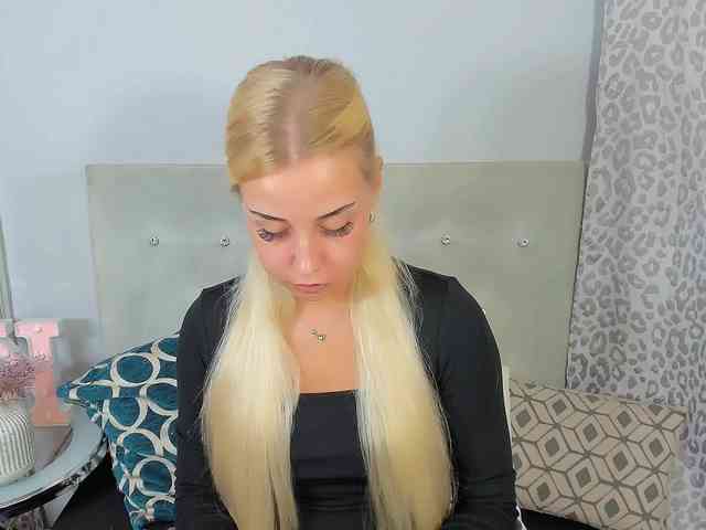 Model: KristyAngel