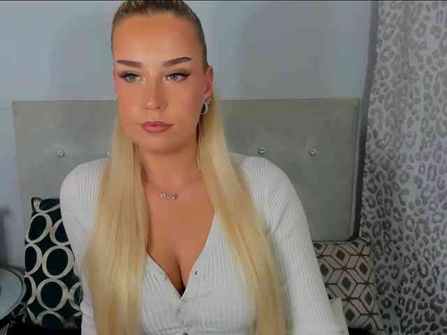 KristyAngel webcam
