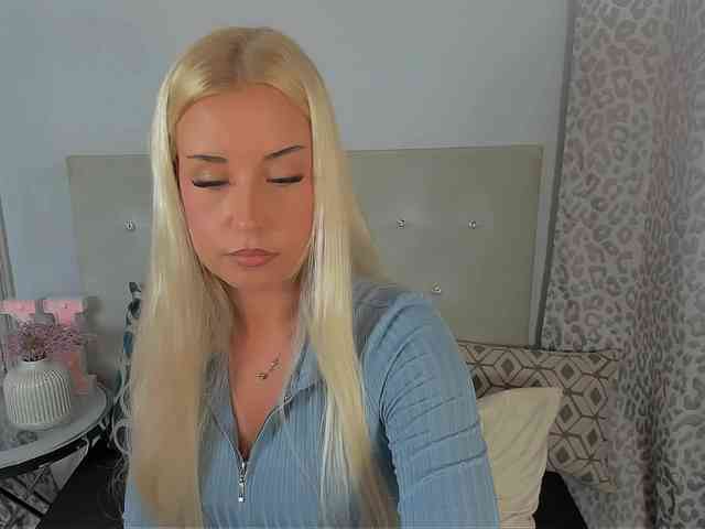 Model: KristyAngel