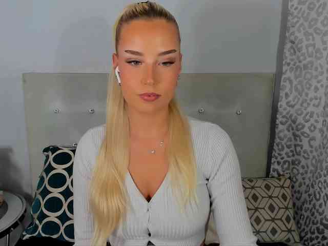 KristyAngel webcam