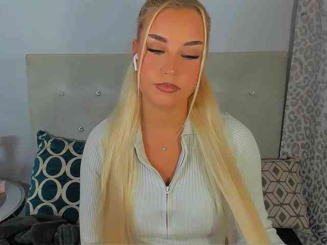 KristyAngel webcam
