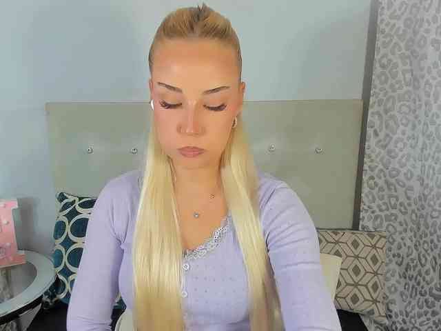 KristyAngel webcam