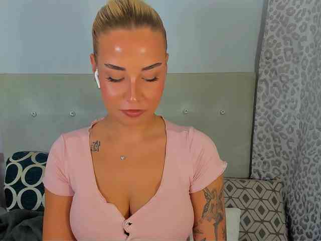 KristyAngel webcam