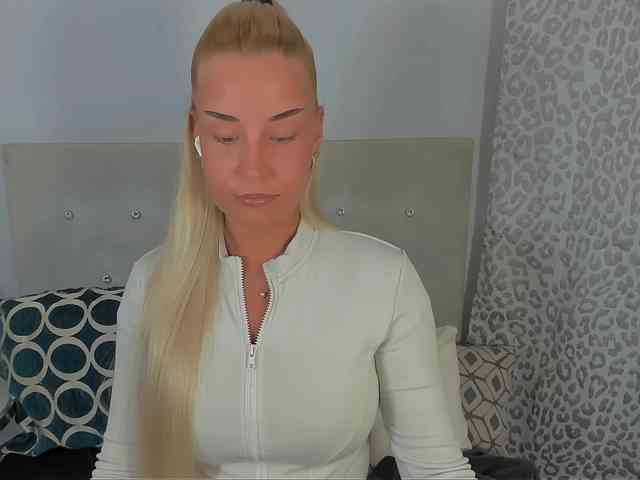 Model: KristyAngel
