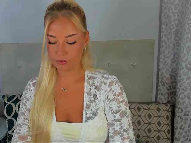 KristyAngel webcam