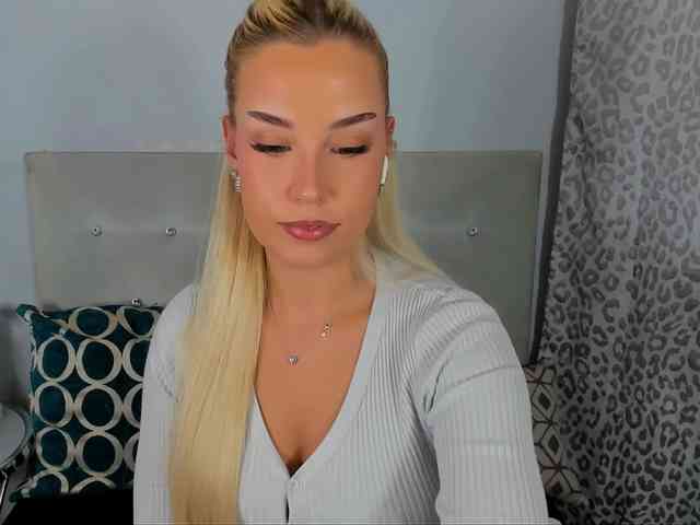 KristyAngel webcam