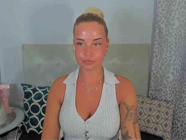 KristyAngel webcam