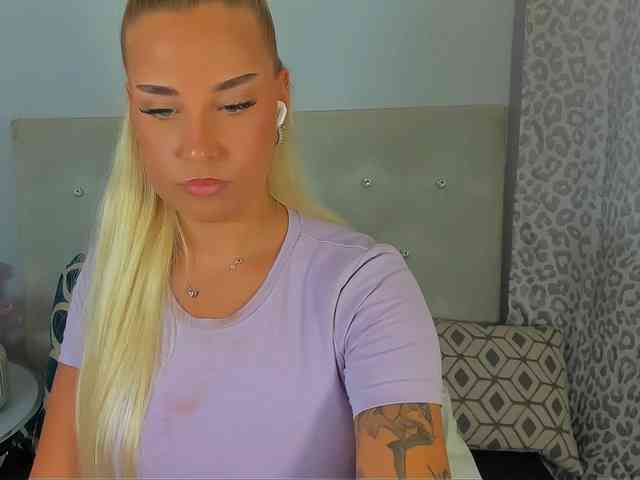 KristyAngel webcam