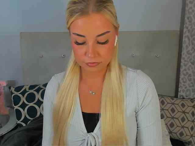 KristyAngel webcam