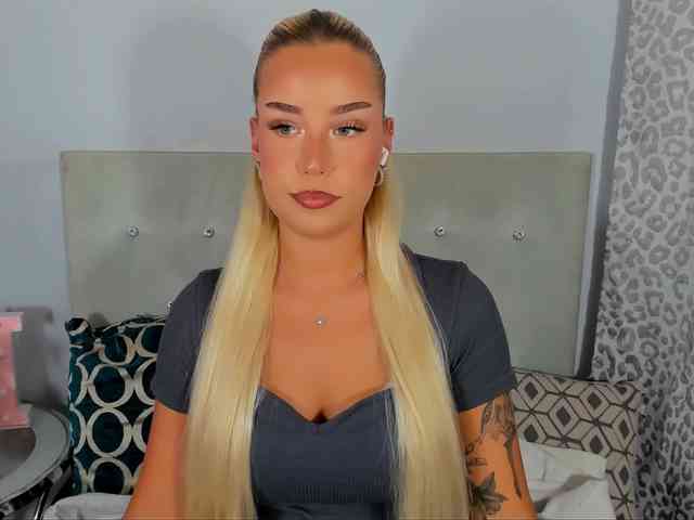 KristyAngel webcam