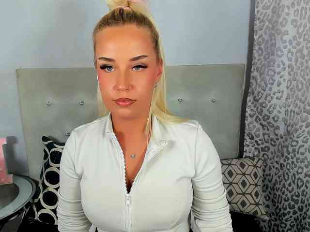 Model: KristyAngel