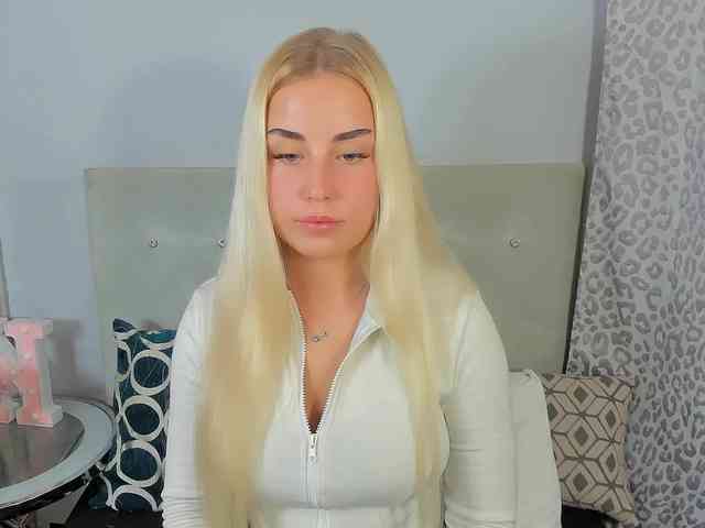 KristyAngel webcam