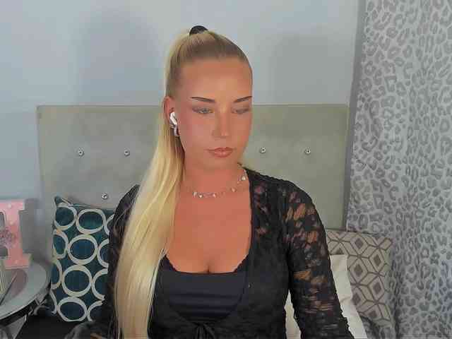KristyAngel webcam