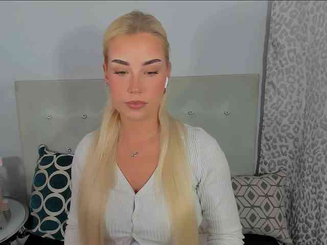 KristyAngel webcam