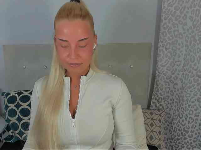 KristyAngel webcam