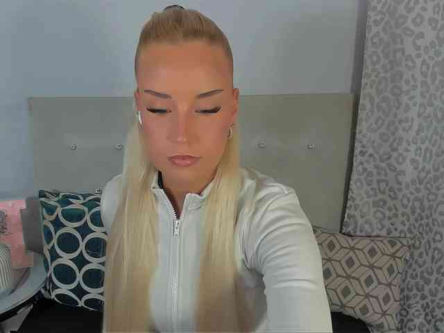 Model: KristyAngel