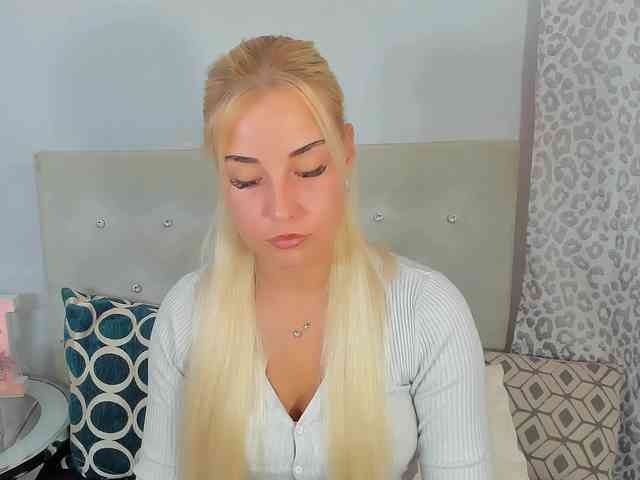 KristyAngel webcam