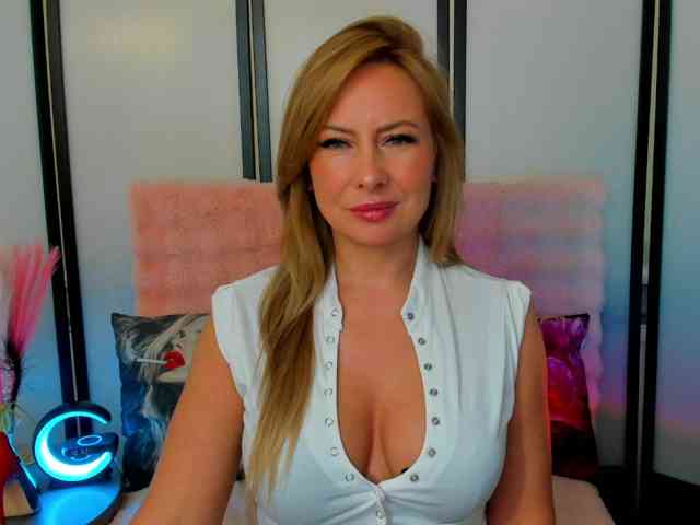 LatoyaSensual webcam