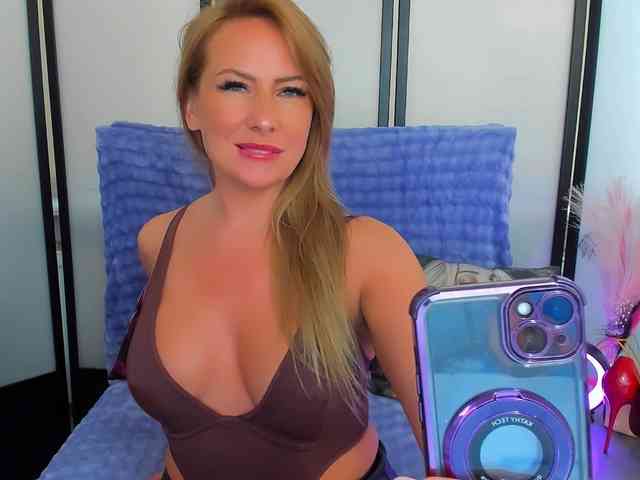 LatoyaSensual webcam