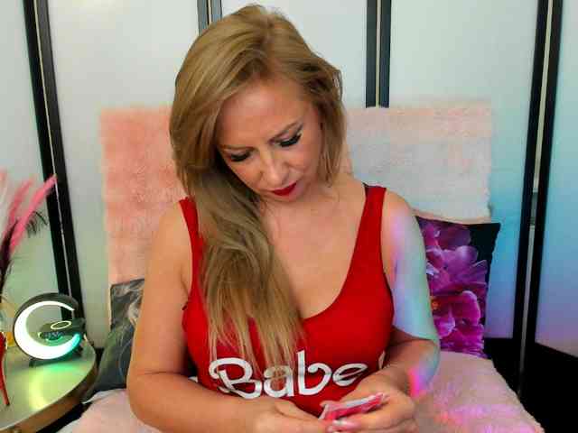 LatoyaSensual webcam