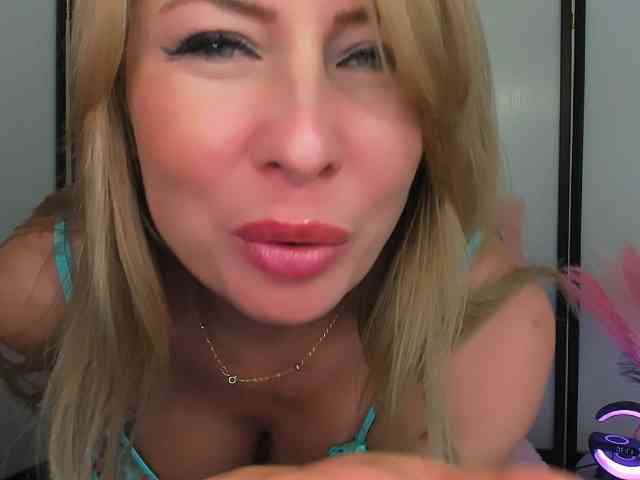 LatoyaSensual webcam