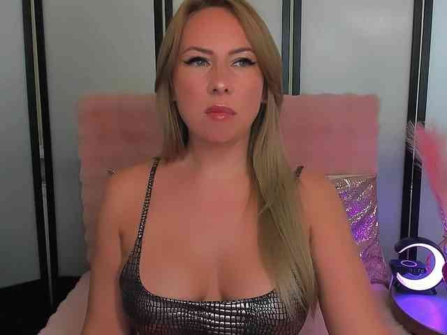 LatoyaSensual webcam
