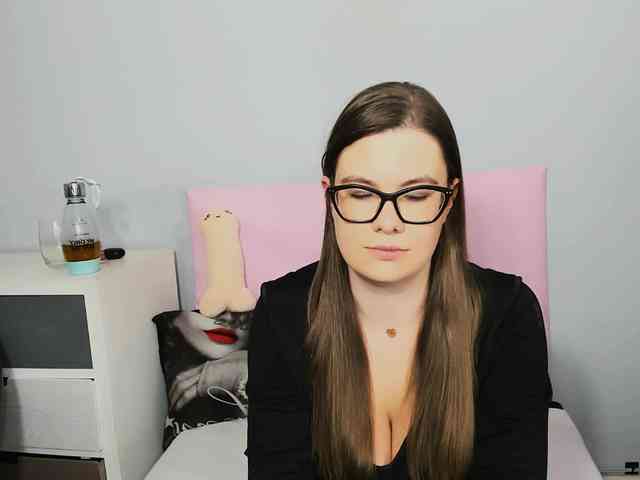 Dieses Model ist jetzt live. CarolineStar