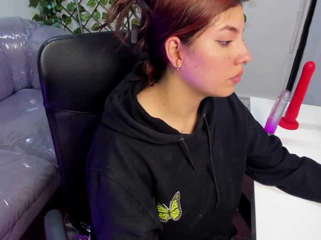VioletaSweet69 live cam on BongaCams