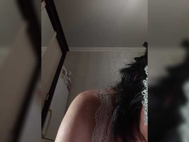 Lilya18's BongaCams show and profile