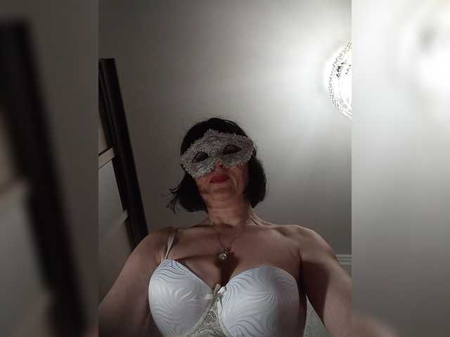 Lilya18, live now on BongaCams
