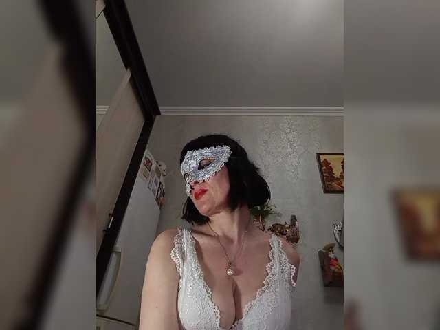 Lilya18's BongaCams show and profile