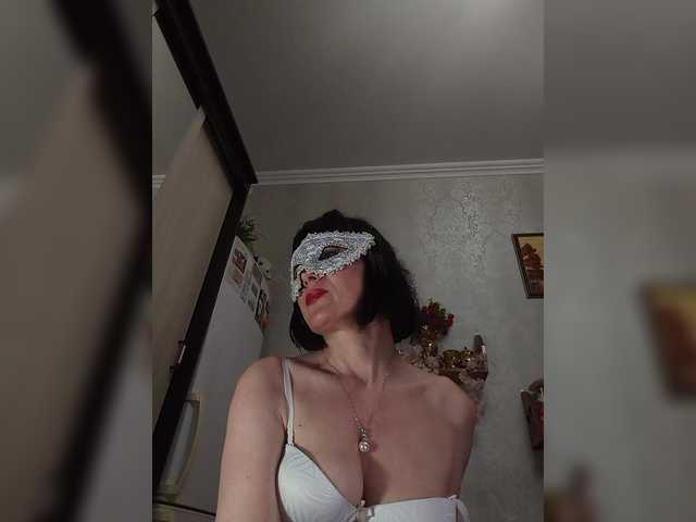Lilya18 live cam