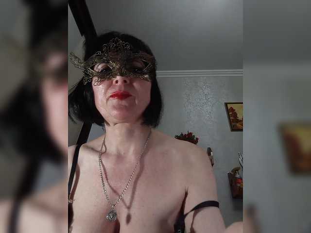 Lilya18 live cam
