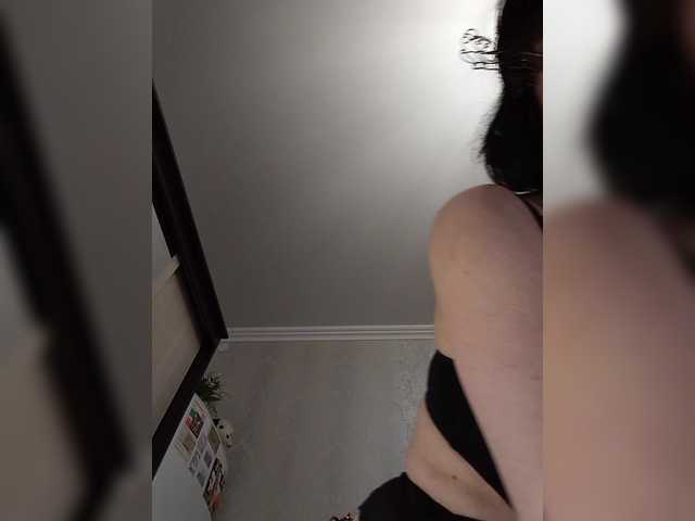 Lilya18 live webcam show